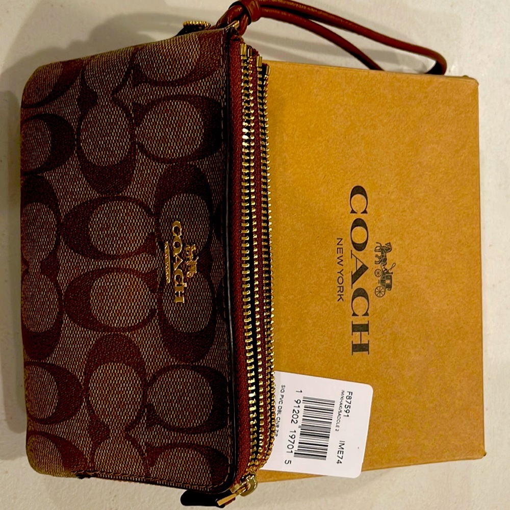 Coach double zip wristlet